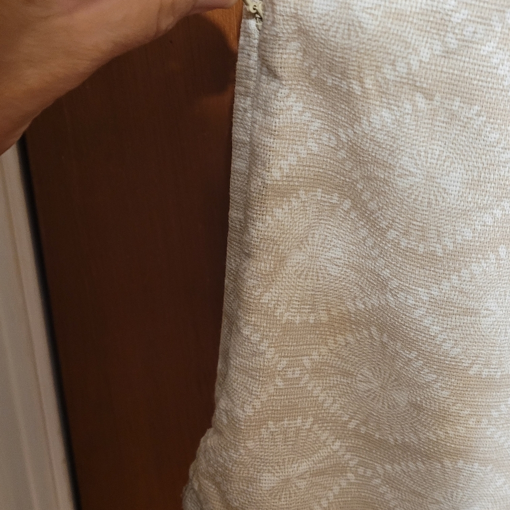 Women's Royal Robbins Beige Button-Up Top. Hidden Side Pocket. Small. Quality. - Picture 6 of 11